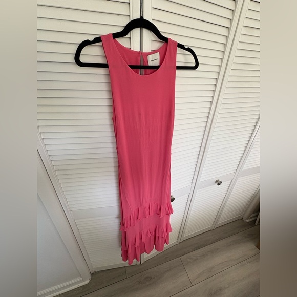 New Reformation Magnus Ruffle Tiered Maxi Dress in Snapdragon Pink | 4 US - Picture 7 of 9